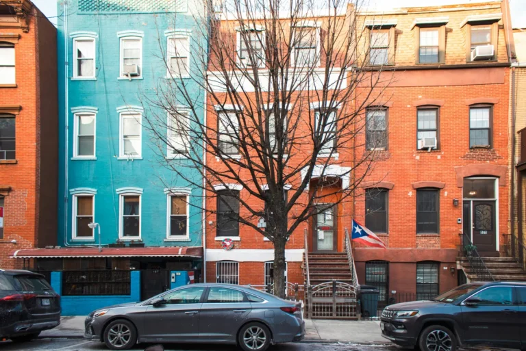 Brick building on a Williamsburg, Brooklyn street, illustrating abortion law in New York